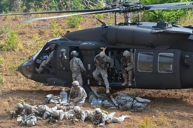 美军在菲搞新花样，中国与新加坡军演，美国在东盟已被中国击败