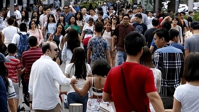 中国游客多爱新加坡！“五一”人人人中国人人人人人！