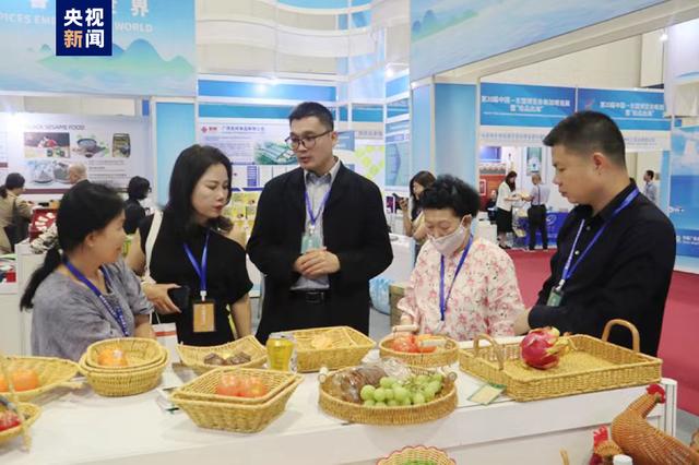 中国-东盟博览会新加坡巡展圆满落幕