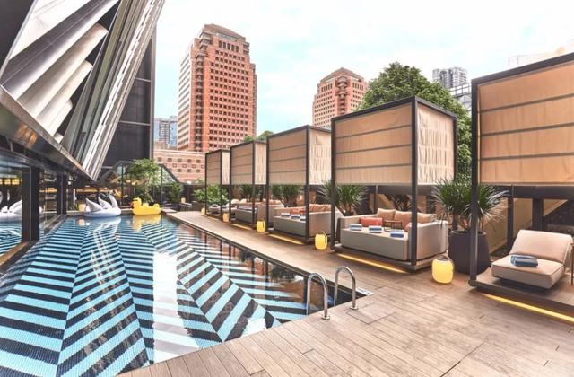 俯看滨海湾，畅玩游乐设施，新加坡这11家酒店游泳池不能错过！