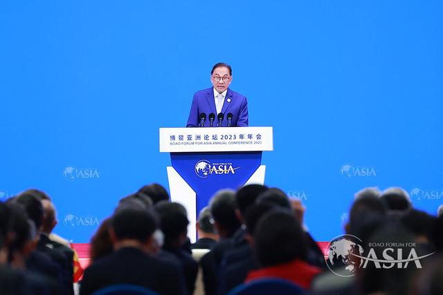 观察｜大谈亚洲与思想，安瓦尔欲领马来西亚“重返”国际