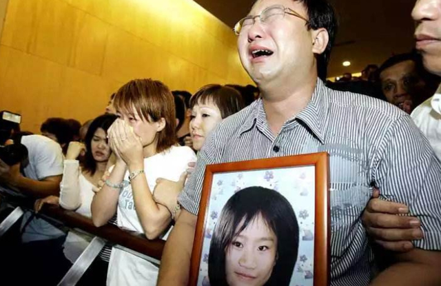2004年新加坡8岁女童失踪，21天后凶手被捕，大批民众却为其请愿