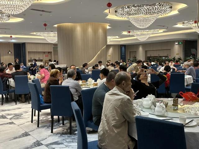 ​瑞幸咖啡正式登陆新加坡，价格太贵成最大槽点