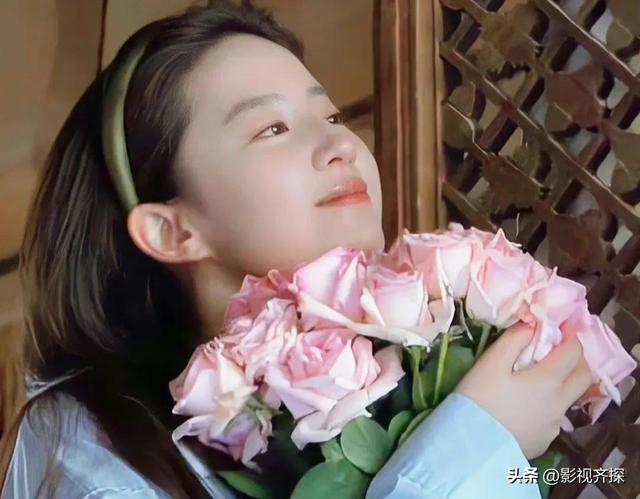 刘亦菲李现去有风的地方在台湾新加坡占榜首，梁静茹哭得一塌糊涂