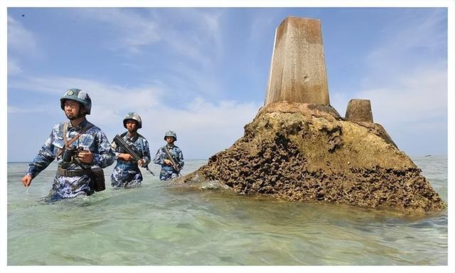 新加坡试图威胁中国，要求中国在南海海域有所收敛，还发出了警告