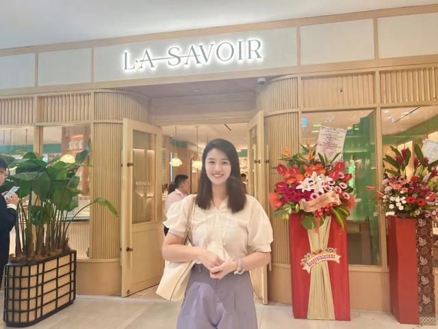 新加坡唯一的用爱马仕餐具的咖啡厅，秒出大片！一起去打卡吗？