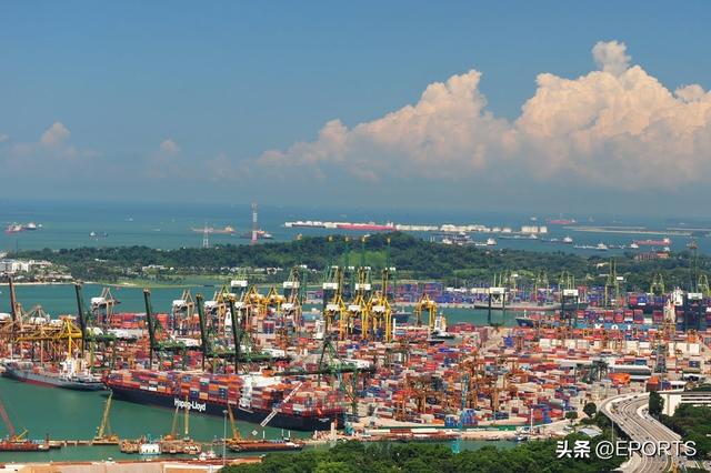 每过一分钟，新加坡港口处理超过1000吨的货物