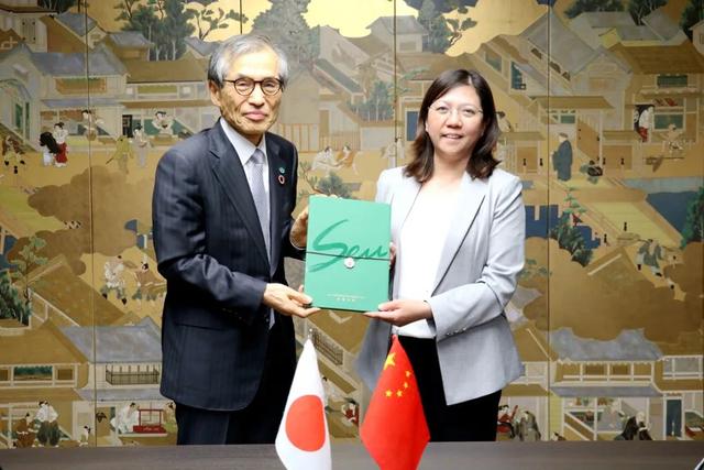 东南大学黄如校长一行访问日本、新加坡