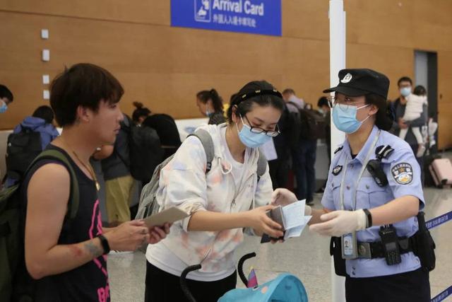 天府国际机场口岸单日出入境客流量创新高，泰国是出境游第一目的地
