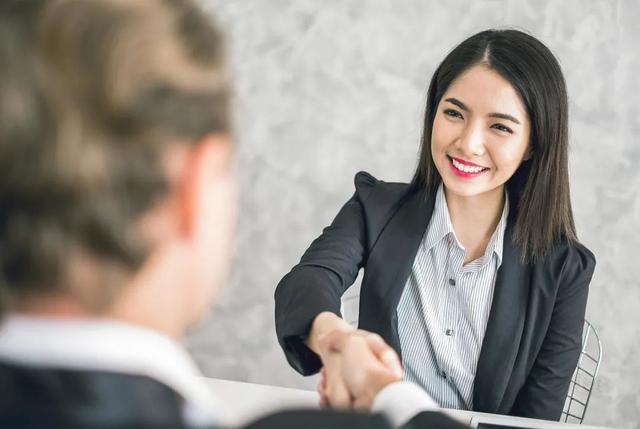 新加坡职场变风向？找工作不看重文凭