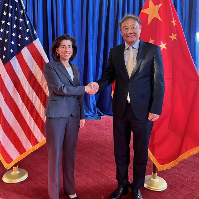 见面就翻脸！美商务部长威胁中方：美国不会容忍对美光公司的制裁