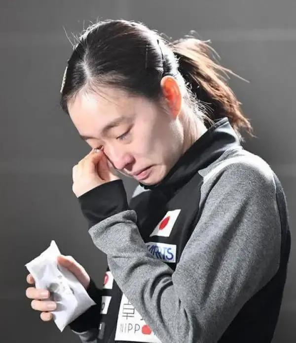 日本乒坛美女石川佳纯退役，输陈梦成告别战，与马龙险喜结连理