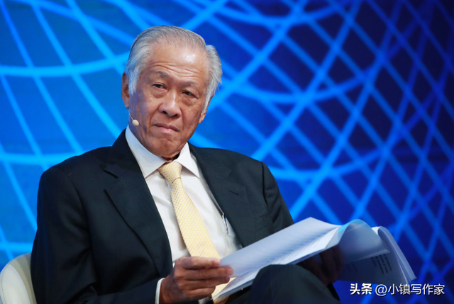 解放军的行动比言语管用，美防长托新加坡带口信，希望中美降降温