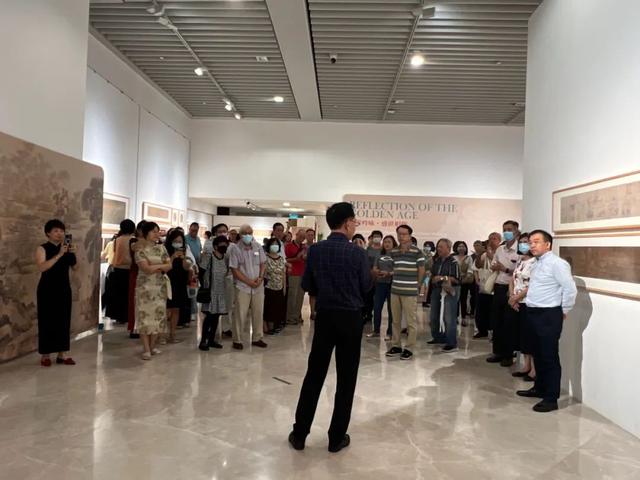 来自中国的顶流审美画展在新加坡，还带来了这些宝贝和收藏品