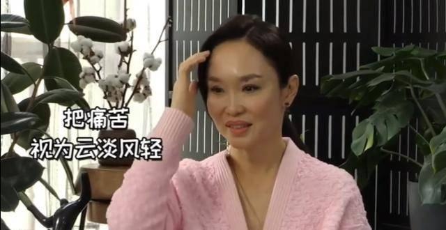 她被称新加坡第一美女，因面相不旺夫被富二代抛弃，现幸福满满