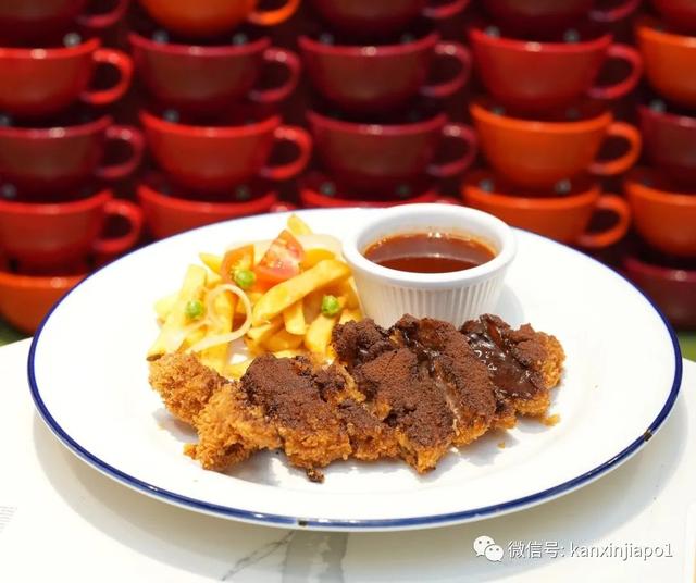 新加坡海南宝全新“美祿”菜单，鸡排、吐司、鸳鸯，都能撒粉吃