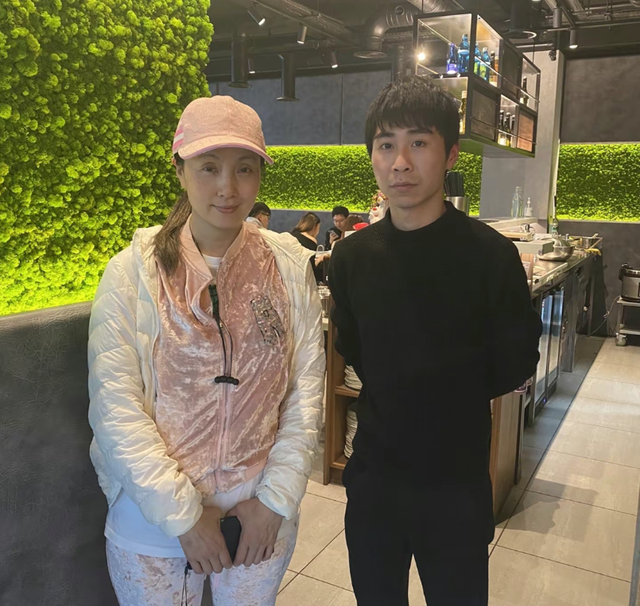 陶虹英国生活数月被指跑路，素颜模样超显老，生活奢华享受高消费
