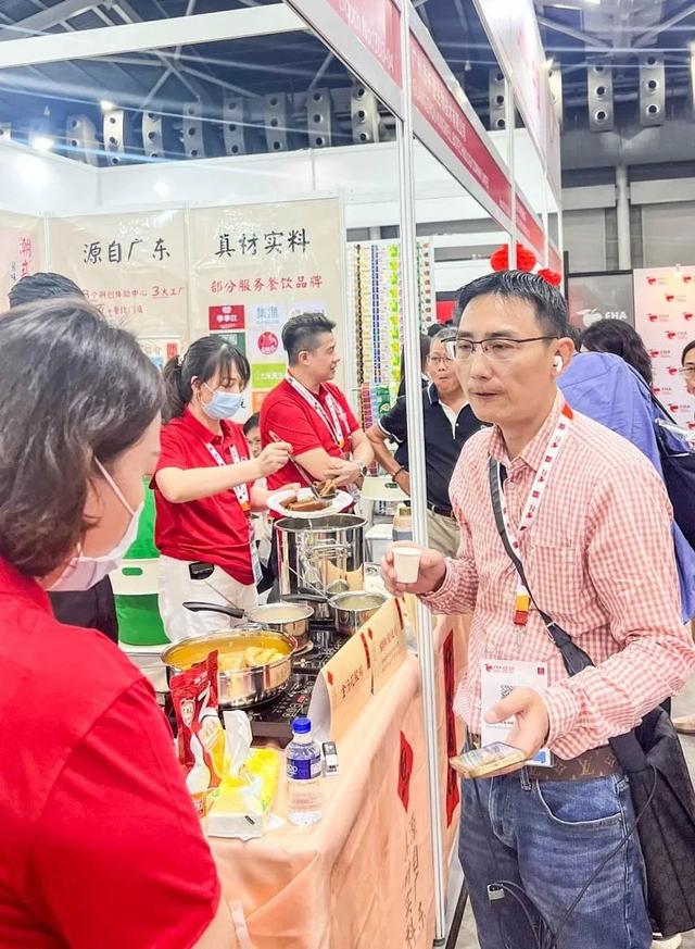 仟味走进新加坡｜真材实料的仟味高汤赋能餐饮标准化全球化。