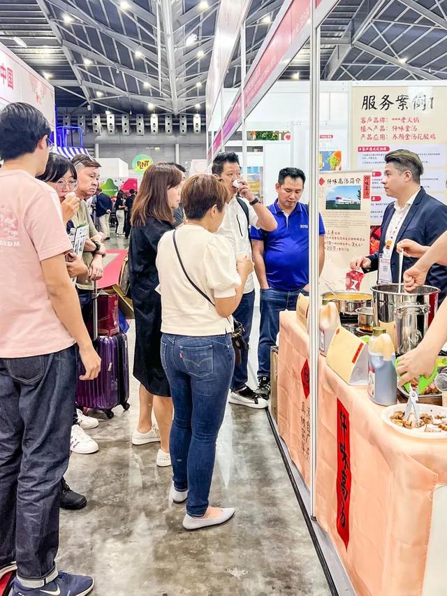 仟味走进新加坡｜真材实料的仟味高汤赋能餐饮标准化全球化。