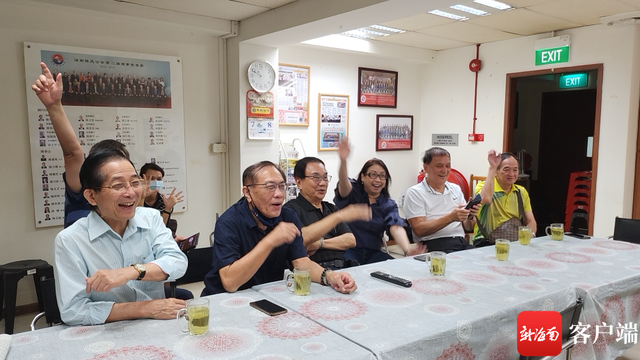 海南“村VA”丨文昌华侨组织新加坡看球团：球赛很精彩 看了很激动