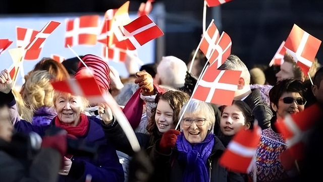 全球清廉指数排名，丹麦第一，美国第27，中国呢?